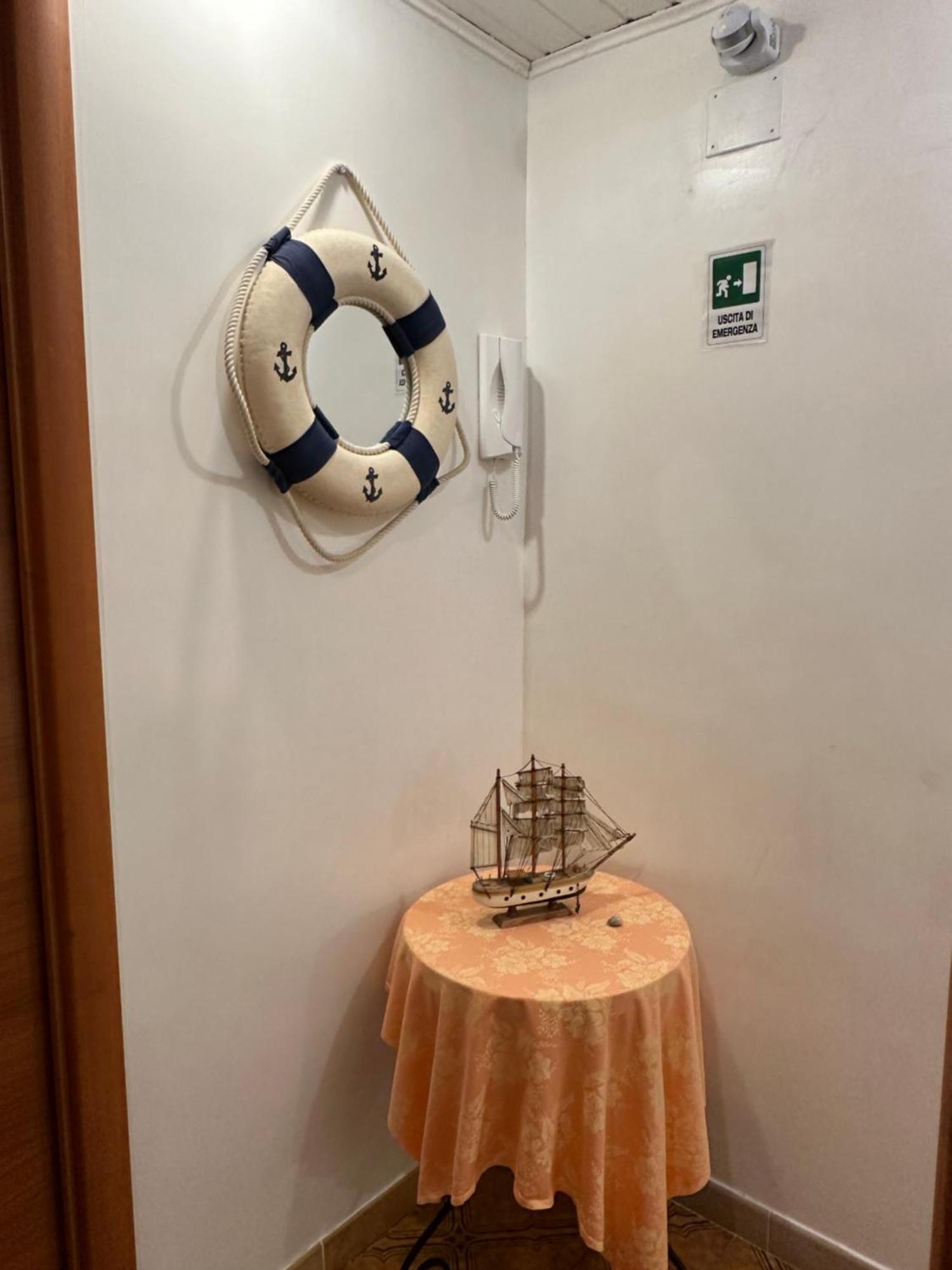 Al Porto Di Roma B&B Лидо-ди-Остия Экстерьер фото